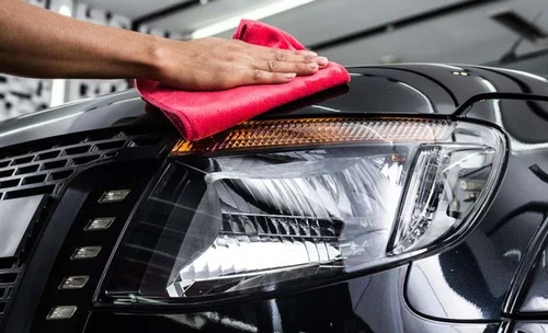 Premium car cleaning services in Thane